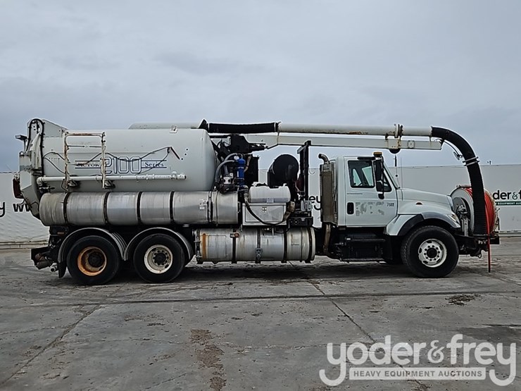 2004-international-7400-image-6