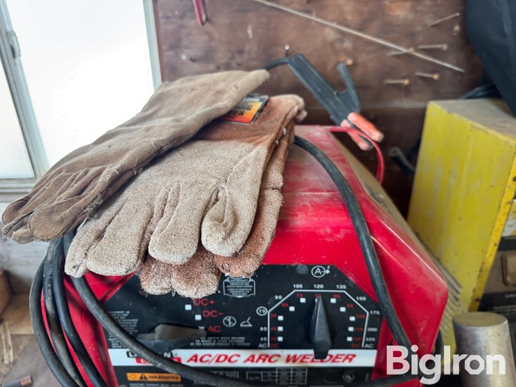 welder/charger-&-accessories-image-7