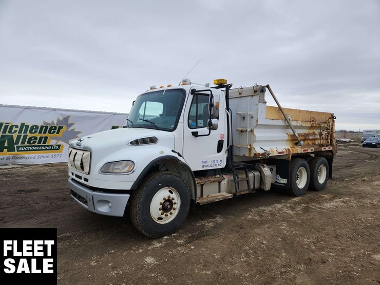 2018-freightliner-m2-106-image-1