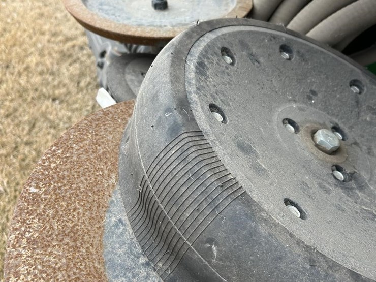 2014-john-deere-1990ccs-image-27