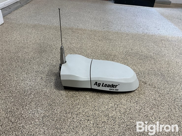 ag-leader-gps-7500-globe-image-4