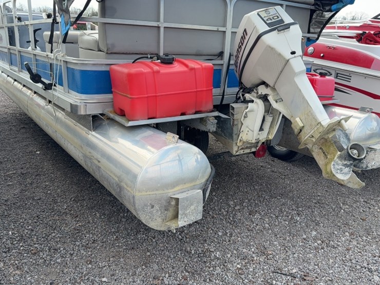 #4007-•-1990-sylvan-20'-pontoon-boat-image-7