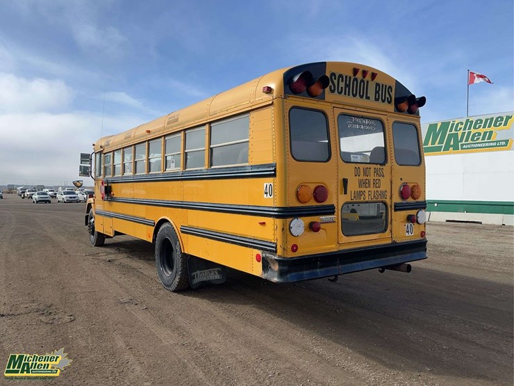 2006-freightliner-fs65-image-3