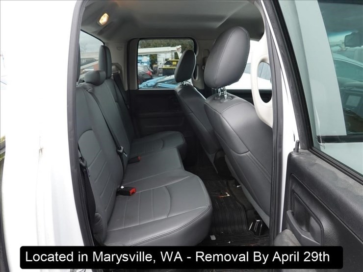 2014-dodge-1500-image-26