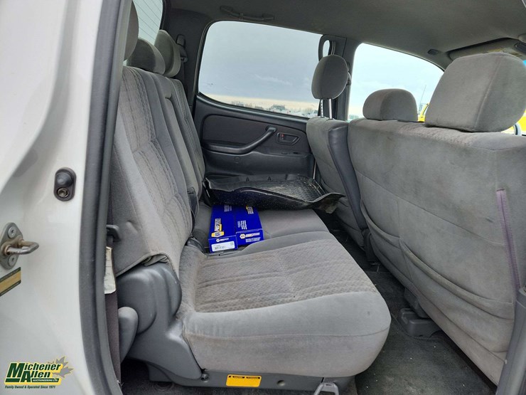 2005-toyota-tundra-image-17