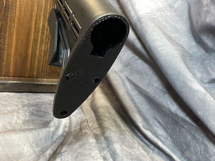 #10069-•-mossberg-715t,-22-lr-semi-auto-rifle,-sn:-elg3434270-image-16