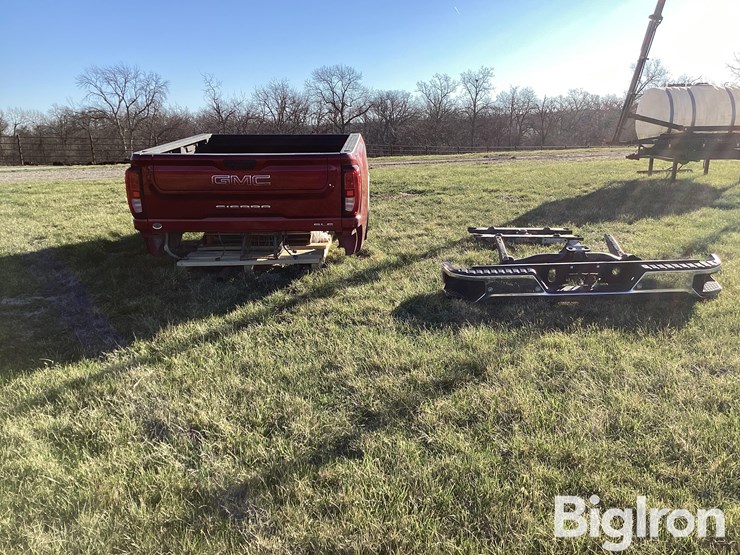 gmc-sierra-2500-image-6