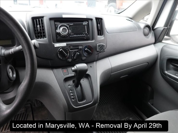 2017-nissan-nv200-image-3