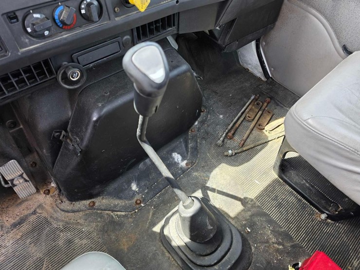 2001-international-4900-image-15