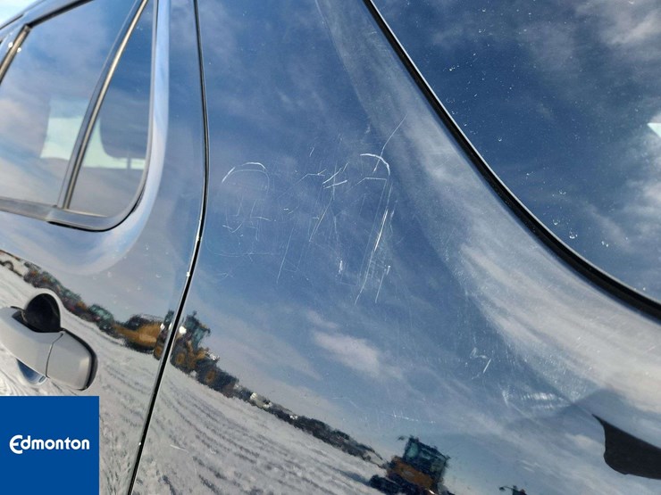 2018-ford-explorer-image-35