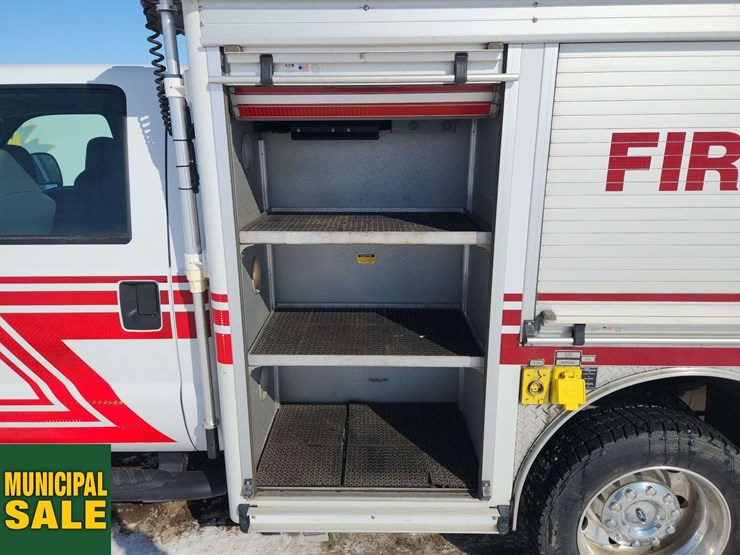 2005-ford-f550-image-26