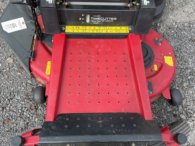 #4064-•-toro-z4200-zero-turn-mower-image-5