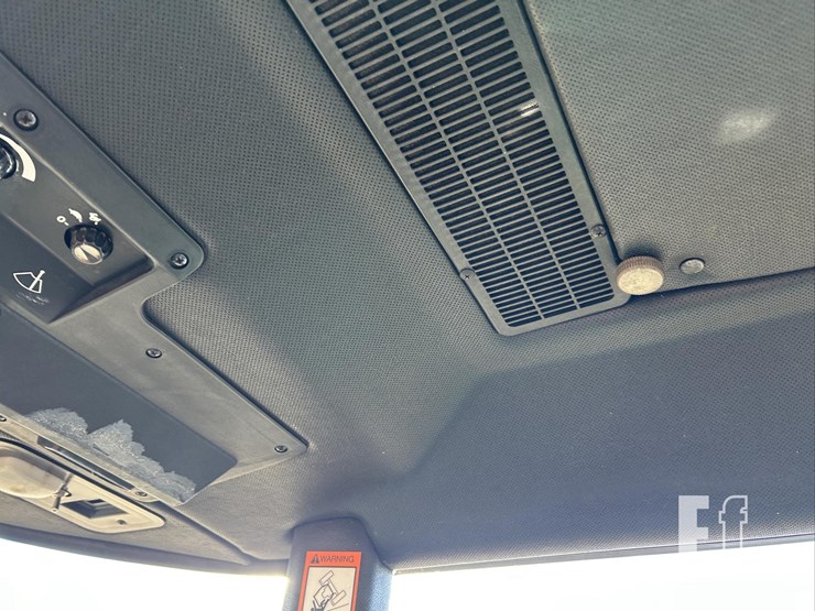 john-deere-4440-image-48