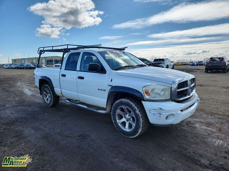 2008-dodge-ram-1500-image-4