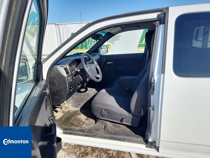 2012-chevrolet-colorado-image-14