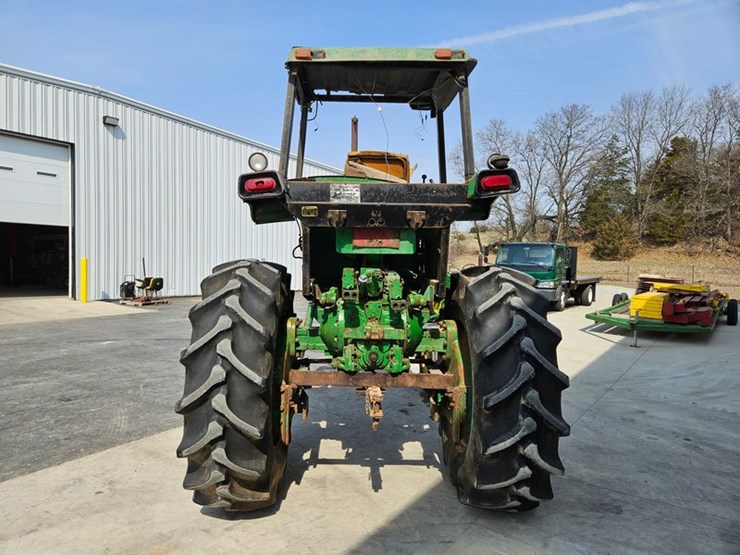 1982-john-deere-4240-image-4