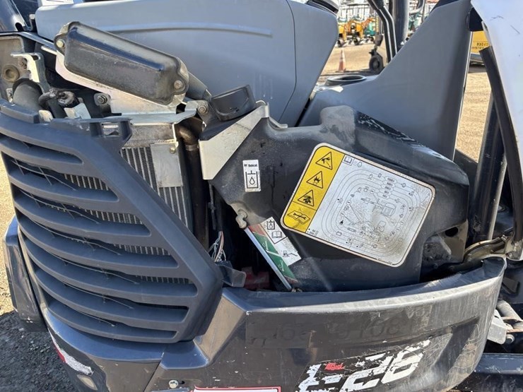 2020-bobcat-e26-image-40