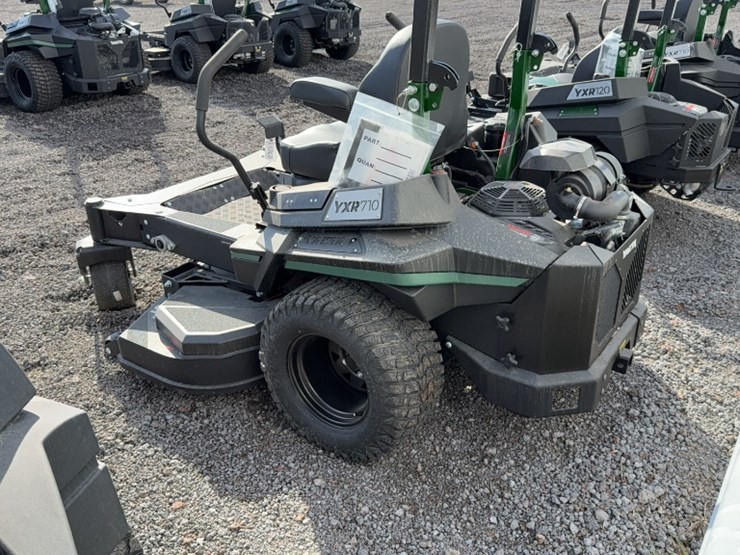 #4076-•-yakta-yxr-710-zero-turn-mower-image-10