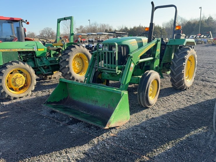 john-deere-5045d-image-1