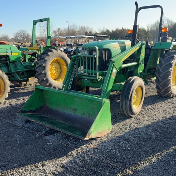 JOHN DEERE 5045D