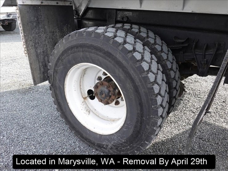 2001-international-4900-image-26