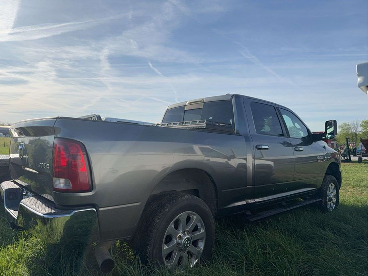 2011-dodge-ram-2500-image-4