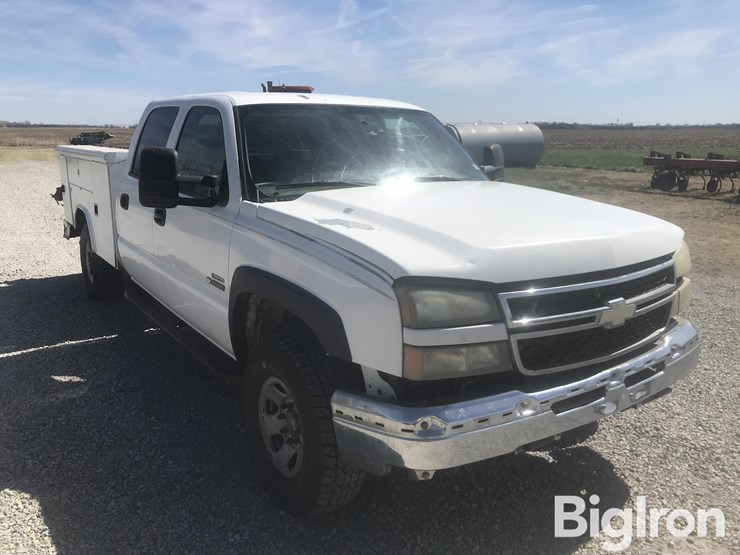 2007-chevrolet-3500-image-3