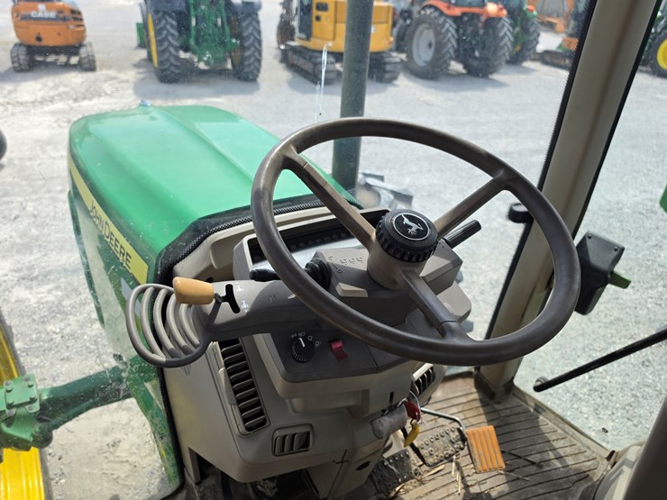 2010-john-deere-6230-image-16