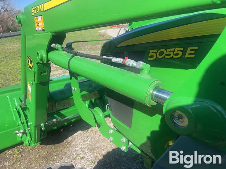 2020-john-deere-5055e-image-12