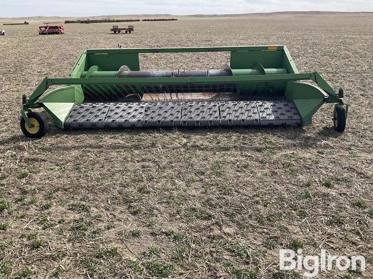 john-deere-212-image-2