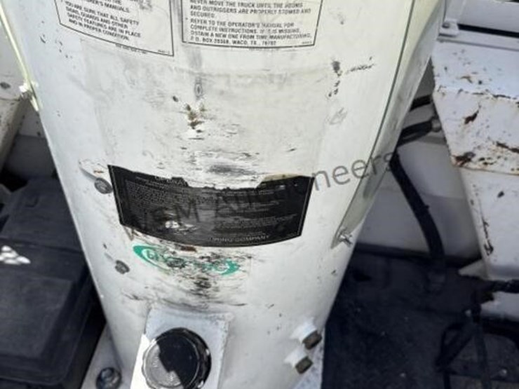 2015-ford-f550-image-17