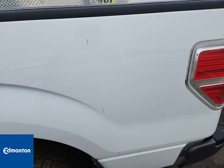 2014-ford-f150-image-32