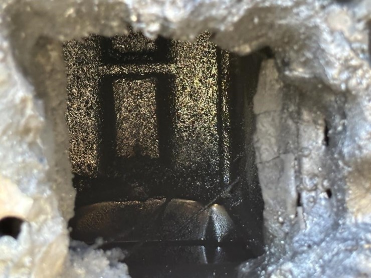 2005-kubota-m8200-image-11