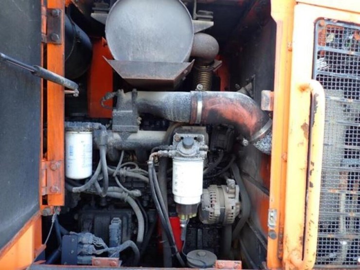 2010-doosan-dl250-image-55