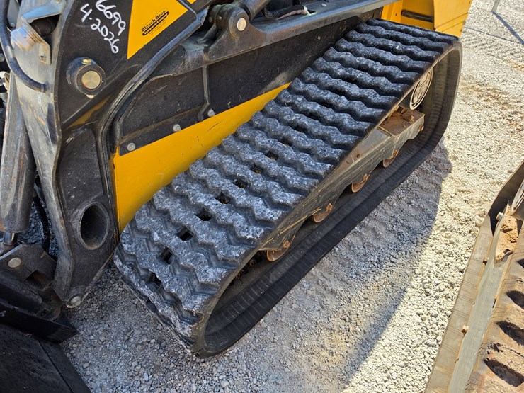 2022-new-holland-c332-image-23