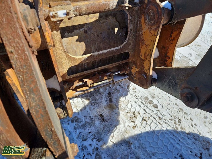 2003-case-621d-xt-image-12