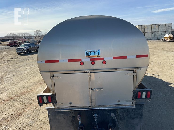 1999-kenworth-t800-image-4