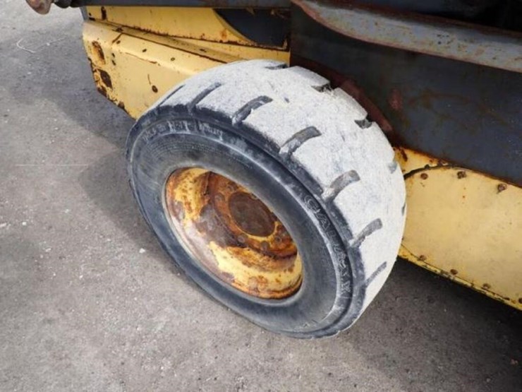 2005-new-holland-ls185b-image-37