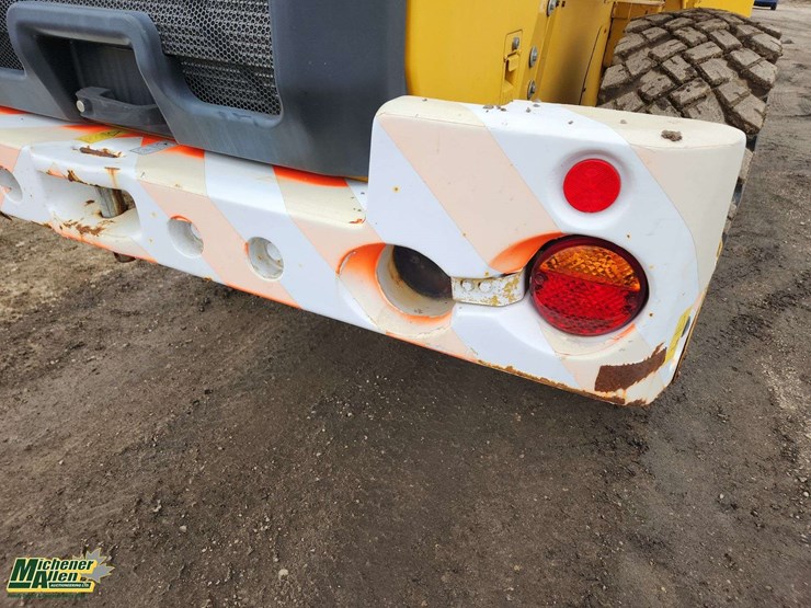 2014-caterpillar-910k-image-36