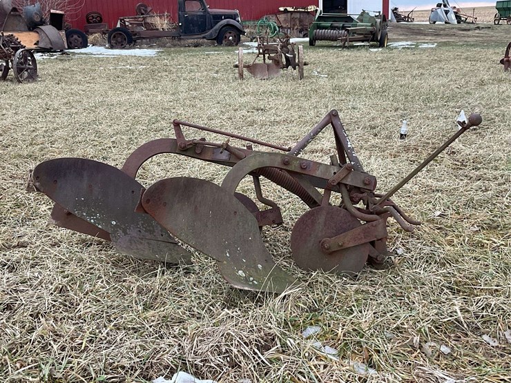 two-bottom-fordson-plow-image-2