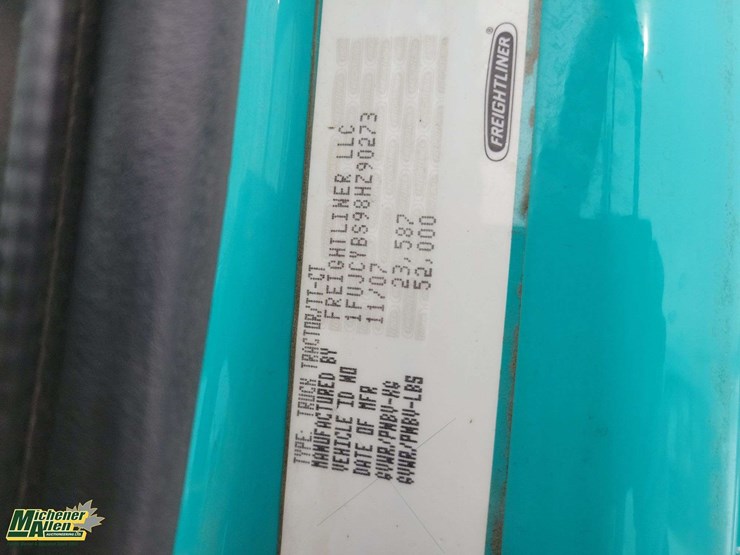 2008-freightliner-m2-106-image-29