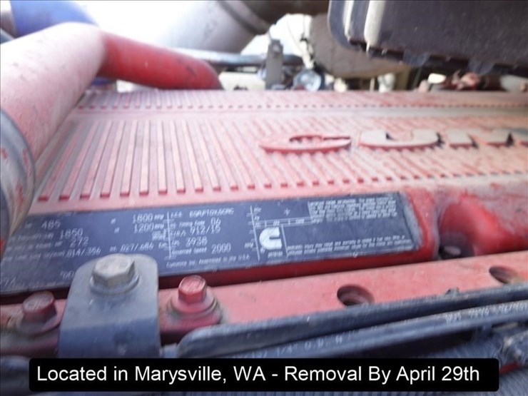 2015-peterbilt-567-image-8