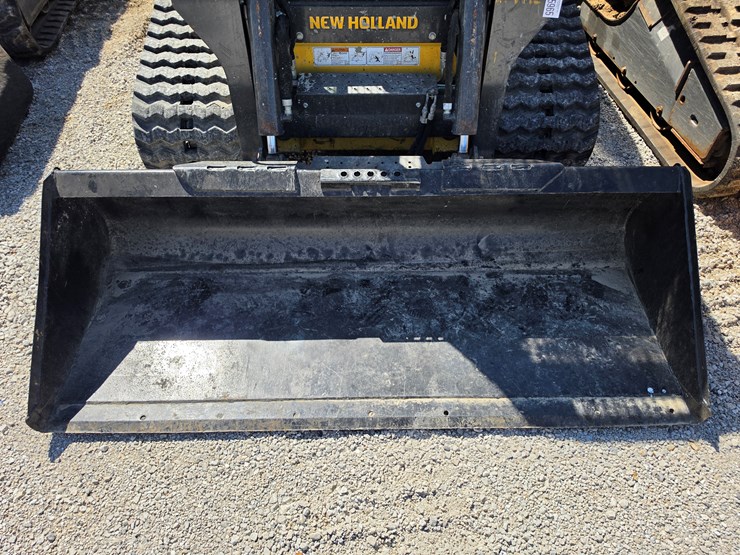 2022-new-holland-c332-image-3