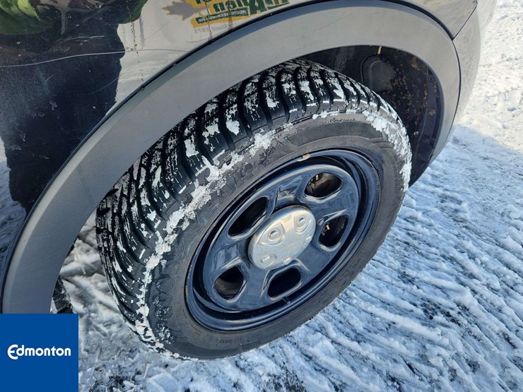 2018-ford-explorer-image-13