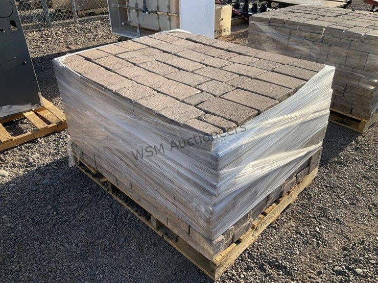 pallet-of-stone-pavers-image-3