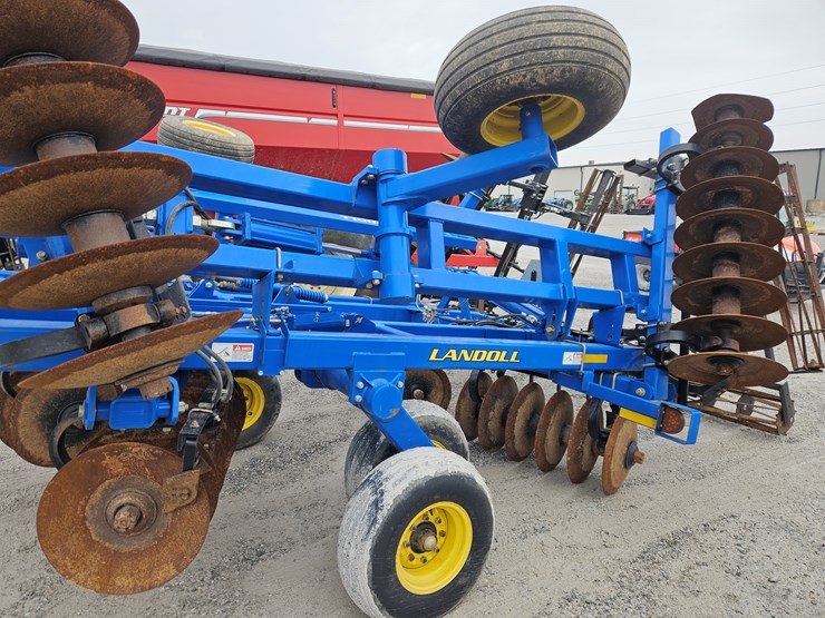 2014-landoll-6230-21-image-7