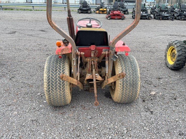massey-ferguson-1010-image-8