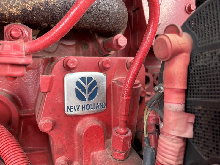2011-new-holland-h8060-image-44