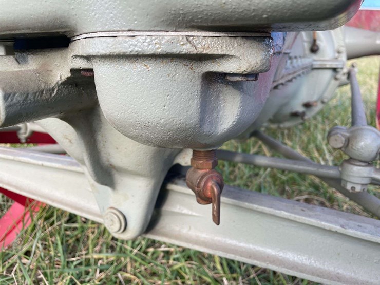 1918-fordson-tractor-image-19