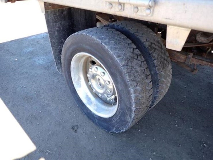 2016-ford-f550-xlt-image-42